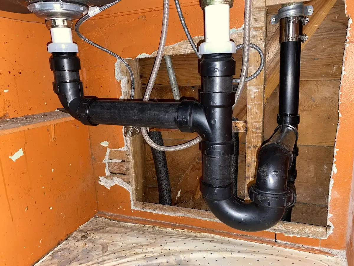 Professional Pipe Bursting equipment and tools on the job in Davison